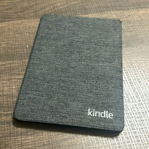 Amazon Kindle Paperwhite Case (11th Generation) (2022) - Picture 1 of 5